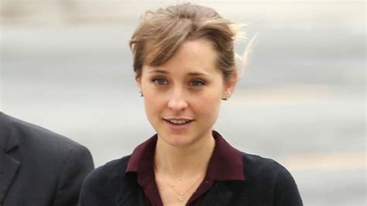 Allison Mack Net Worth