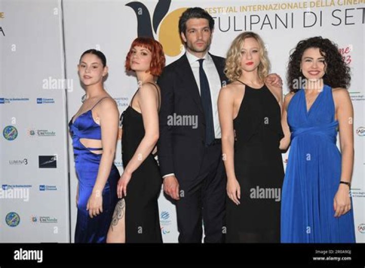 Elvira Camarrone Wiki, Age, Boyfriend, Height, Parents & More