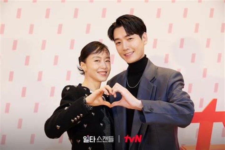 Jeon Do Yeon Wiki, Age, Husband, Daughter, Height & Net Worth