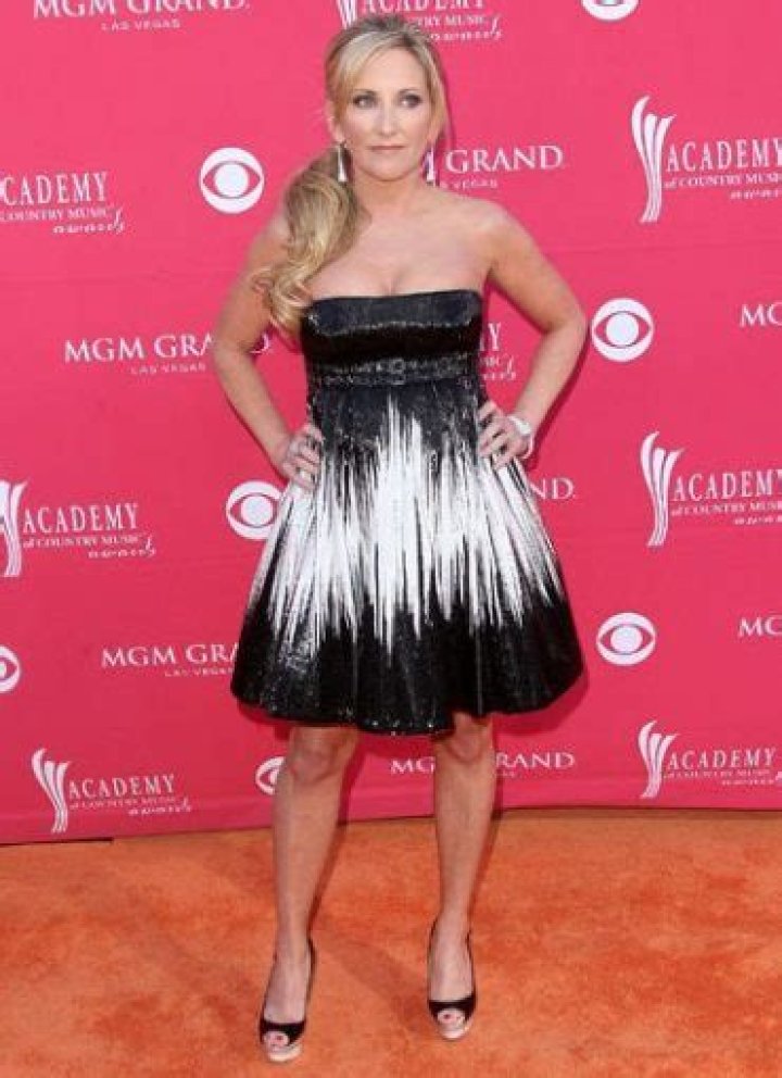 Lee Ann Womack Height Weight Body Measurements Bra Shoe Size Age Ethnicity