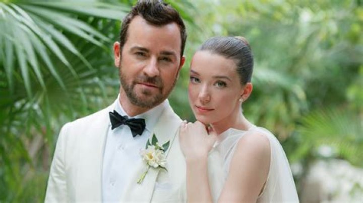 Nicole Brydon Bloom Bio Archives