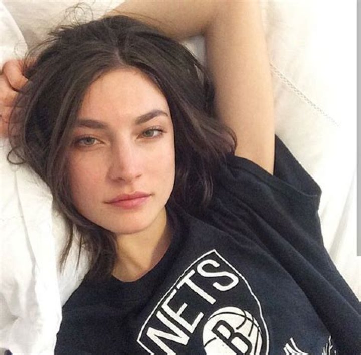 Sarah McDaniel Height Weight Bra Size Body Measurements Stats Facts