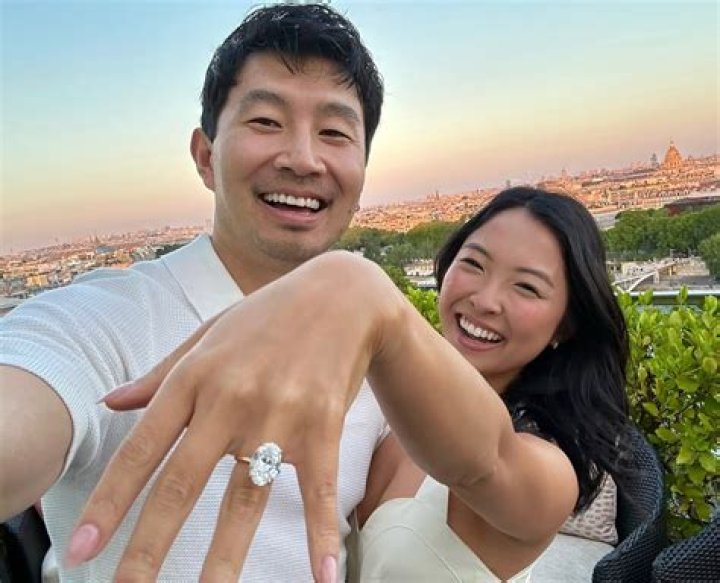 Stephanie Hsu Wiki, Age, Height, Boyfriend, Husband & More